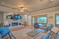 Roomy Texas Lake Retreat w/ Private Boat Ramp - parking