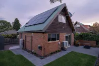 Lemon Tree | Walk to the beach! | Pet Friendly | Free Parking | Eco Friendly Hotels in Bellerive