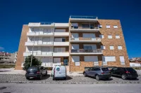 Foz Village Beach by Rent4All Hotel di Buarcos