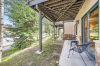 Lux 3/3 Chalet! 4 Min Walk to Quicksilver Lift & Main STPRIVATE Hot TUB"