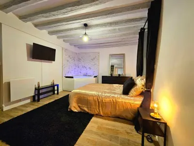 Love Escape Centre Ville de Nemours Hôtels à proximité de : Monastère Notre-Dame de Bethléem / Moniales de Bethléem, de l'Assomption de la Vierge et de saint Bruno