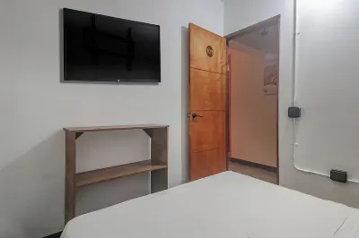 Machu Picchu Medellin Hotel a 
