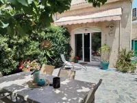 Seaside house, 3 minutes from the beach, fully renovated and equipped,... Hotels in Borgo