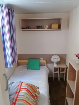 Seasonal Mobile Home Hotels near Chateau Font du Broc