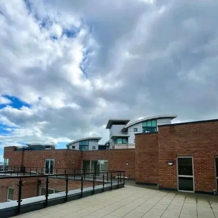 Stylish apartment on the Poole Quay-free parking 2 mins away