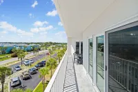 Monthly Rates Available! Heated Pool, Beachfront, Balcony, Sunset & Water Views