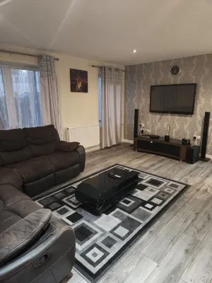 SPACIOUS HOME AWAY FROM HOME Hotels in Aveley