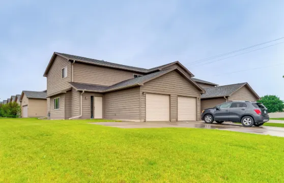 美滿的蘇福爾斯房子 - 走路去公園！