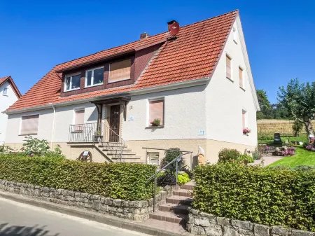 Am Meintetal Отели в г. Люгде