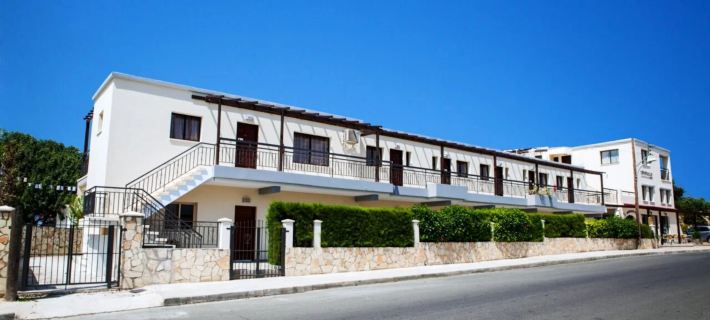 Crystallo Apartments Hotels in Paphos