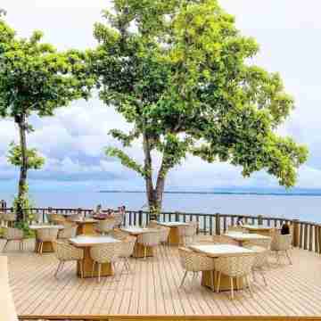 Cozy 2. 5 bedroom condo with WiFi, fitness room in serene Lapu-Lapu City Others