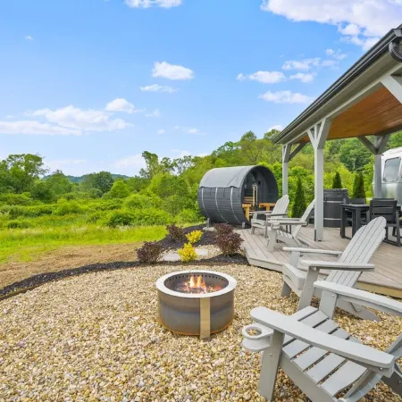 Luxury Airstream Glamping Unit 1 of 6, On-Site Hiking, Private Hot Tub and Sauna