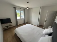 Quiet, air-conditioned house with pool in Vallon-Pont-d'Arc - Close to river.