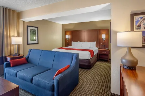 Comfort Inn & Suites Rochelle - DeKalb Hotels in Rochelle