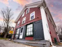 The Cider Loft Hotels in Waterbury Center