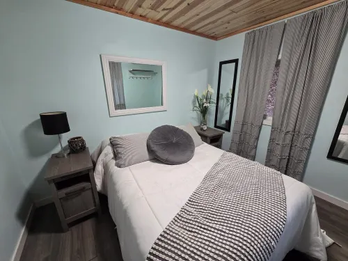 Lake Michigan Shoreline Rejuvenateing 2 bedroom Cottage. AC, WIFI, Pet Friendly Các khách sạn ở White River Township