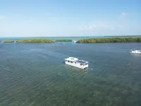Charming house boat with 2 bedrooms and WiFi, AC in wonderful Islamorada - House Boats