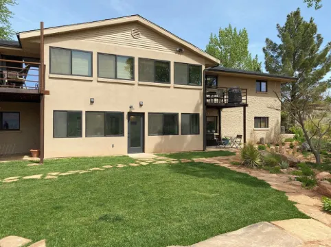 Cozy RIVERFRONT Apt, at Zion NP, Views Views Views!