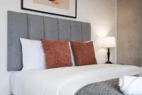 Zone 10 - Central location - close to airport Hotels in Zona16