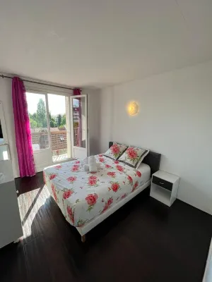 Bel Appartement Familial Avec Balcon Pour 6 Voyageurs Hotel a Noisy-le-Sec