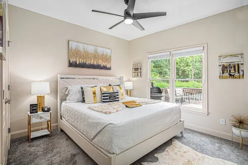 Atlanta Luxurious 6000 SqFt 9 Bedrooms w/ Hot Tub