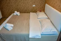 it is a good and big apartment Hotels in 