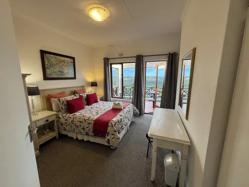 Castleton 19B Family friendly  apartment, in a secure resort, in Plettenberg Bay