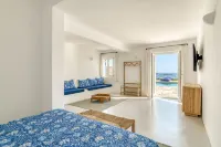 NAOUSSA MAGIC SAE VIEW / 10 MINUTES WORK TO THE BAECH