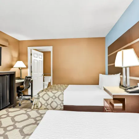 Baymont by Wyndham Forest City