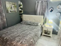 Amazing Modern Studio, fully equipped with WiFi and AC in the heart of Marigot Hotels in Marigot