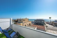 Newly Remodeled Cozy Beach Retreat + Ocean Views