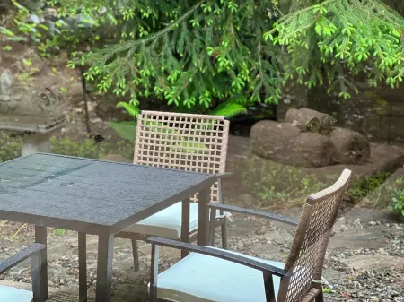 Boho Chic Private Home in the Heart of Westport CT Отели в г. Вестпорт