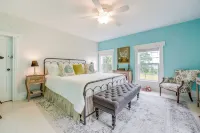 Wolcottville Farmhouse: 18 Mi to Shipshewana - Homestays