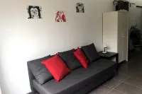 Maison indépendante proche Paris - La Défense Hotels in Bezons