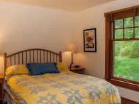 Cottage-in-the-Barn on Dragonfly Farm Hotels in Eastsound