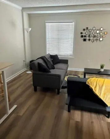 Downtown Getaway/Free Parking