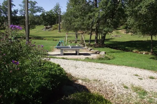 Chalet Cèdre, a little corner of paradise in the Auvergne, by the forest and the river