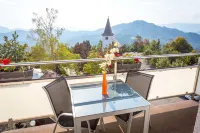 Hotel Bellevue - balcony