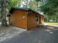 Crosslake Family Lake Retreat + Guest Cabin - Sleeps 13 - Dock - Minutes to Town Hotels in Crosslake