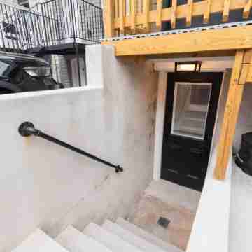 Poe's Pad in Canton Quarters Others