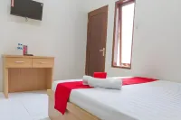 RedDoorz Near Universitas Siliwangi Tasikmalaya