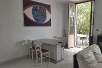 Ground floor apartment in Soulac sur Mer 2.9km from the central beach.