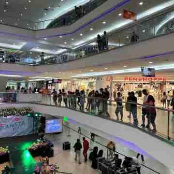 Luxury minimalist in the heart of Cubao Others