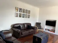 Troon town centre apartment. Great for golf, beach, coastal walks and much more. Hotels in Troon