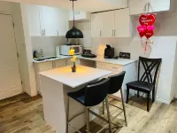 Beautiful 3 Bedroom Basement Apartment Hotels in Angus