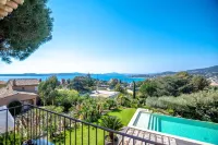 Luxury villa with infinity pool Sea view on the Gulf of Saint Tropez