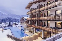 Hotel Habicher Hof - Your 4-Star Superior Wellness Hideaway - piscina
