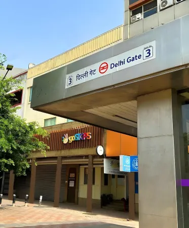 Gostops Delhi Отели рядом с достопримечательностью «Акшардхам»