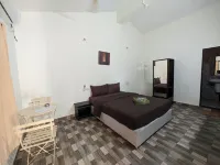 Vinsons Cottages Hotels in Colva