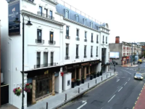 The Maiden City Hotel Hotels near Guildhall